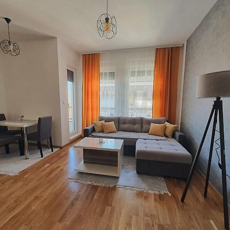 Zara 1 Apartman Bijeljina Zewnętrze zdjęcie
